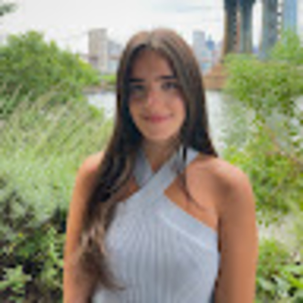 Meet your Posher, Eva